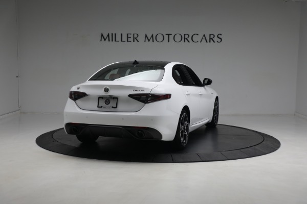New 2024 Alfa Romeo Giulia Ti for sale $55,285 at Bentley Greenwich in Greenwich CT 06830 11