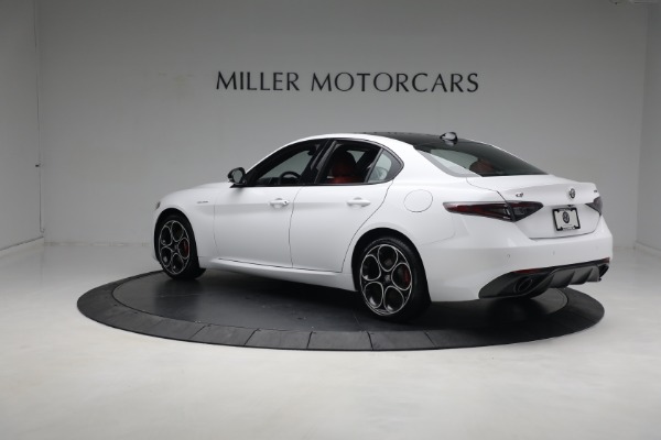 New 2024 Alfa Romeo Giulia Ti for sale $55,285 at Bentley Greenwich in Greenwich CT 06830 7