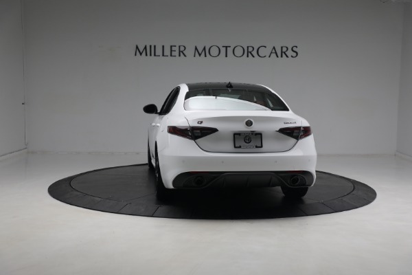 New 2024 Alfa Romeo Giulia Ti for sale $55,285 at Bentley Greenwich in Greenwich CT 06830 9