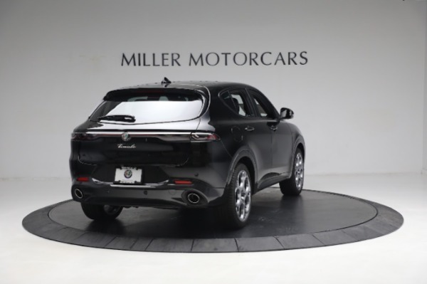 New 2024 Alfa Romeo Tonale Veloce for sale $57,640 at Bentley Greenwich in Greenwich CT 06830 10
