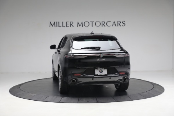 New 2024 Alfa Romeo Tonale Veloce for sale $57,640 at Bentley Greenwich in Greenwich CT 06830 8