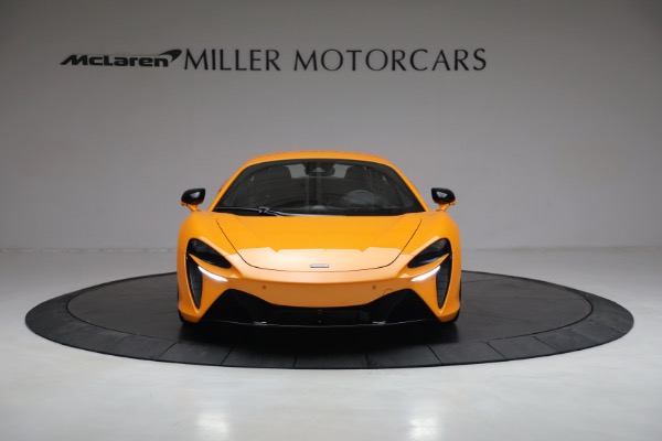 New 2023 McLaren Artura Vision for sale Call for price at Bentley Greenwich in Greenwich CT 06830 12