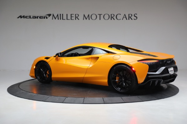 New 2023 McLaren Artura Vision for sale Call for price at Bentley Greenwich in Greenwich CT 06830 4