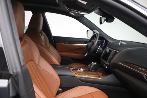 Used 2022 Maserati Levante Modena for sale $73,900 at Bentley Greenwich in Greenwich CT 06830 14