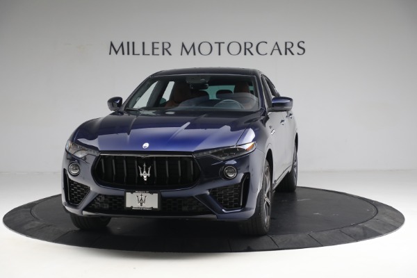 Used 2022 Maserati Levante Modena for sale $73,900 at Bentley Greenwich in Greenwich CT 06830 1