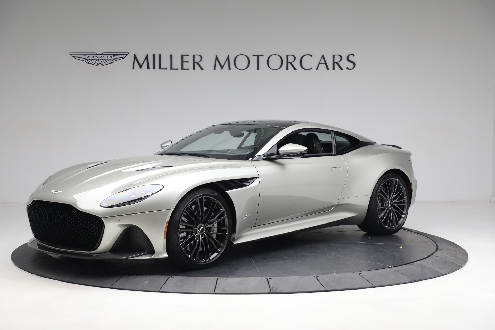 Used 2022 Aston Martin DBS Superleggera for sale $289,900 at Bentley Greenwich in Greenwich CT 06830 1