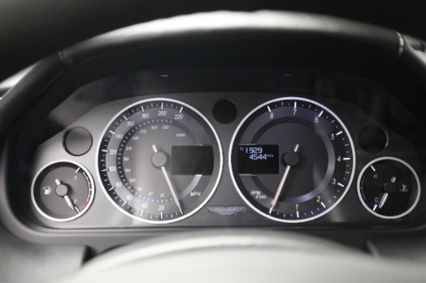 Used 2012 Aston Martin V12 Vantage Carbon Black for sale Sold at Bentley Greenwich in Greenwich CT 06830 19