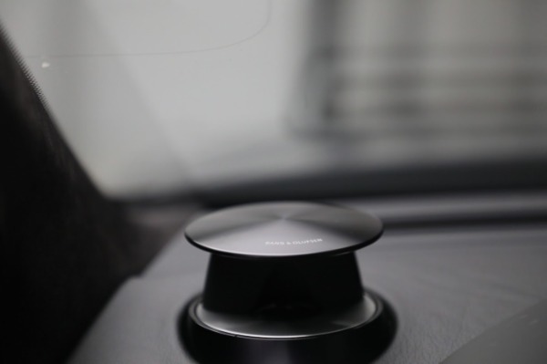 Used 2012 Aston Martin V12 Vantage Carbon Black for sale Sold at Bentley Greenwich in Greenwich CT 06830 23