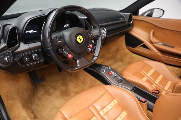 Used 2014 Ferrari 458 Spider for sale $299,900 at Bentley Greenwich in Greenwich CT 06830 19