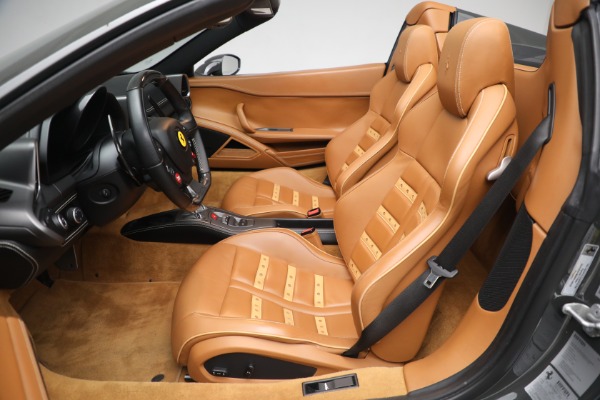 Used 2014 Ferrari 458 Spider for sale $299,900 at Bentley Greenwich in Greenwich CT 06830 20