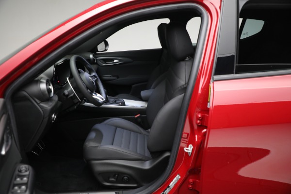 New 2024 Alfa Romeo Tonale Veloce for sale Sold at Bentley Greenwich in Greenwich CT 06830 22