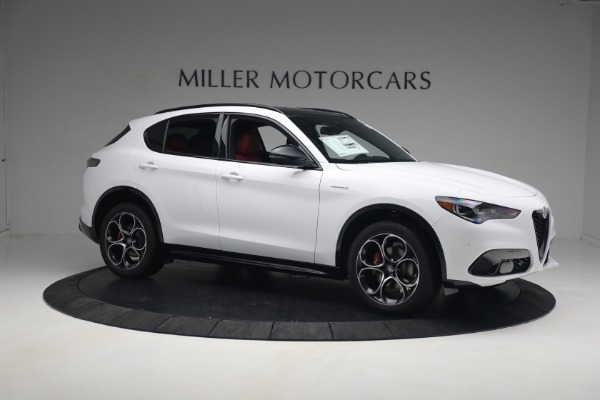 New 2024 Alfa Romeo Stelvio Ti for sale $56,696 at Bentley Greenwich in Greenwich CT 06830 17