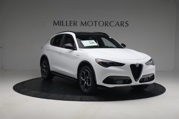 New 2024 Alfa Romeo Stelvio Ti for sale $56,696 at Bentley Greenwich in Greenwich CT 06830 18