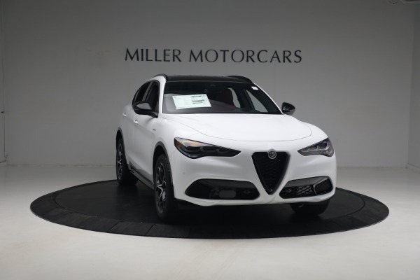 New 2024 Alfa Romeo Stelvio Ti for sale $56,696 at Bentley Greenwich in Greenwich CT 06830 19