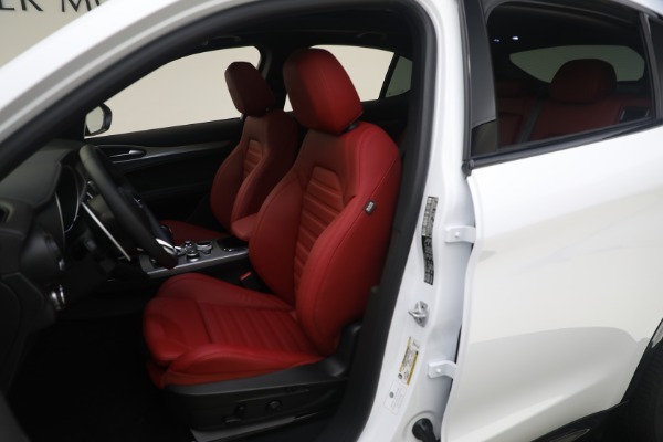 New 2024 Alfa Romeo Stelvio Ti for sale $56,696 at Bentley Greenwich in Greenwich CT 06830 23