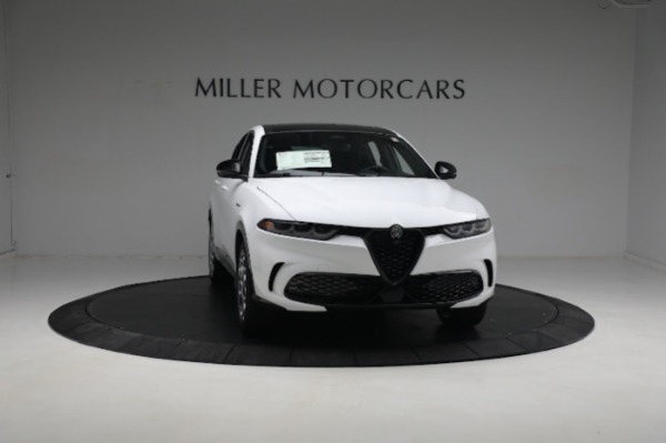 New 2024 Alfa Romeo Tonale Veloce for sale $55,290 at Bentley Greenwich in Greenwich CT 06830 17