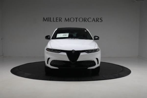 New 2024 Alfa Romeo Tonale Veloce for sale $55,290 at Bentley Greenwich in Greenwich CT 06830 18