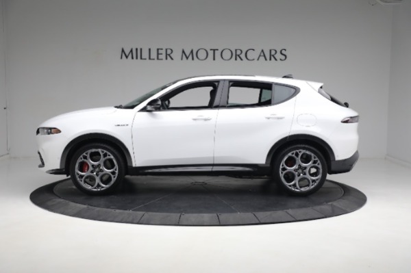 New 2024 Alfa Romeo Tonale Veloce for sale $55,290 at Bentley Greenwich in Greenwich CT 06830 4