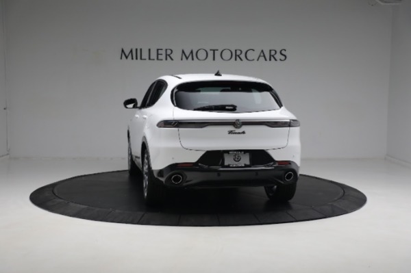 New 2024 Alfa Romeo Tonale Veloce for sale $55,290 at Bentley Greenwich in Greenwich CT 06830 7