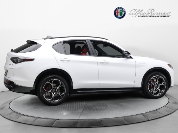 New 2024 Alfa Romeo Stelvio Veloce for sale $57,395 at Bentley Greenwich in Greenwich CT 06830 15