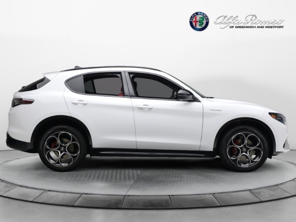 New 2024 Alfa Romeo Stelvio Veloce for sale $57,395 at Bentley Greenwich in Greenwich CT 06830 17