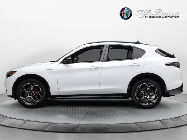 New 2024 Alfa Romeo Stelvio Veloce for sale $57,395 at Bentley Greenwich in Greenwich CT 06830 6