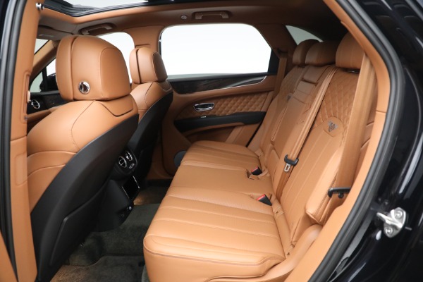 Used 2021 Bentley Bentayga V8 for sale $149,900 at Bentley Greenwich in Greenwich CT 06830 21