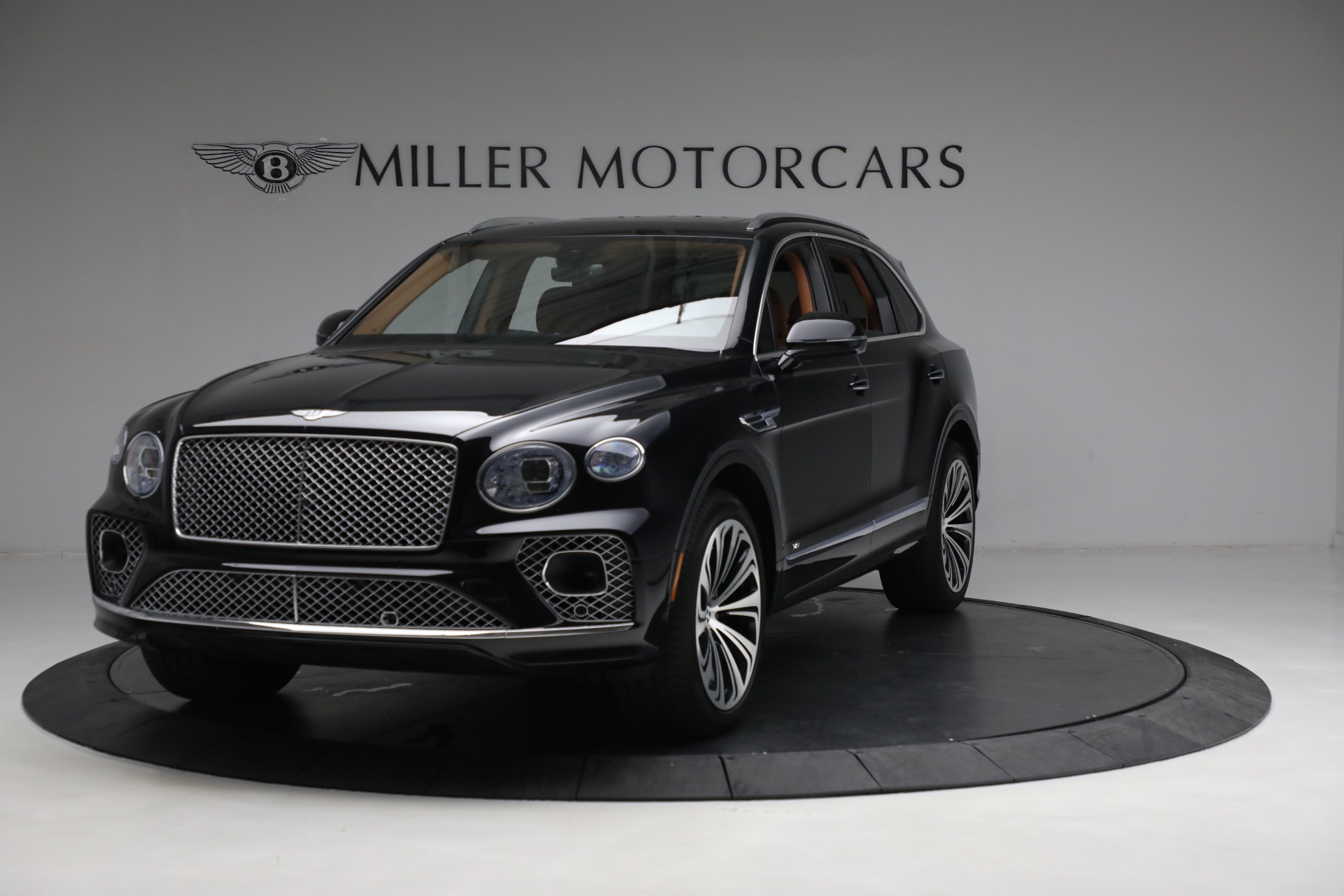 Used 2021 Bentley Bentayga V8 for sale $149,900 at Bentley Greenwich in Greenwich CT 06830 1