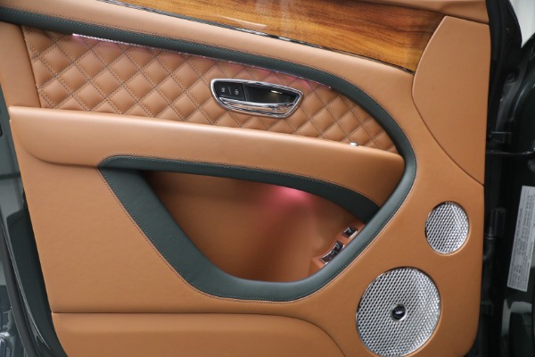Used 2022 Bentley Bentayga Speed for sale Call for price at Bentley Greenwich in Greenwich CT 06830 26