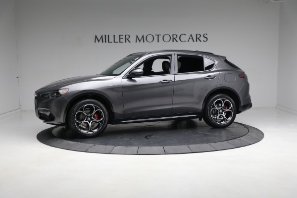 New 2024 Alfa Romeo Stelvio Veloce for sale $56,605 at Bentley Greenwich in Greenwich CT 06830 4