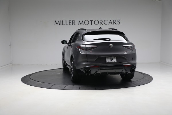New 2024 Alfa Romeo Stelvio Veloce for sale $56,605 at Bentley Greenwich in Greenwich CT 06830 9