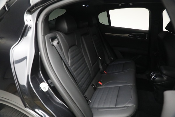 New 2024 Alfa Romeo Stelvio Veloce for sale $57,305 at Bentley Greenwich in Greenwich CT 06830 27
