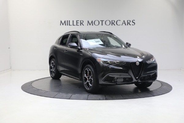 New 2024 Alfa Romeo Stelvio Veloce for sale $54,380 at Bentley Greenwich in Greenwich CT 06830 17