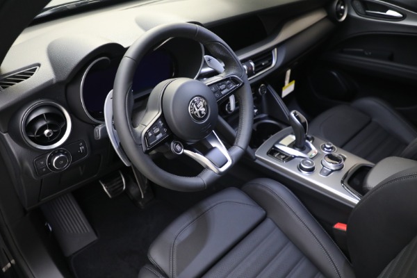 New 2024 Alfa Romeo Stelvio Veloce for sale $54,380 at Bentley Greenwich in Greenwich CT 06830 20