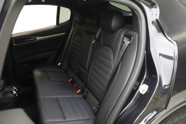 New 2024 Alfa Romeo Stelvio Veloce for sale $54,380 at Bentley Greenwich in Greenwich CT 06830 27