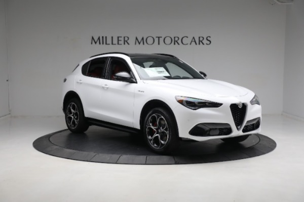 New 2024 Alfa Romeo Stelvio Veloce for sale $56,695 at Bentley Greenwich in Greenwich CT 06830 19