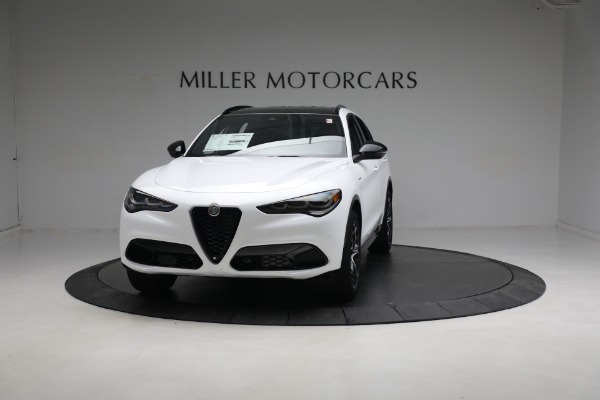 New 2024 Alfa Romeo Stelvio Veloce for sale $56,695 at Bentley Greenwich in Greenwich CT 06830 2