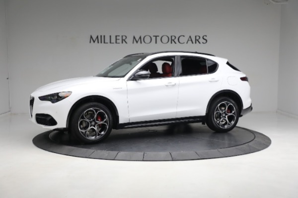 New 2024 Alfa Romeo Stelvio Veloce for sale $56,695 at Bentley Greenwich in Greenwich CT 06830 4