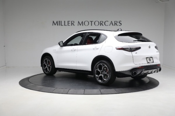 New 2024 Alfa Romeo Stelvio Veloce for sale $56,695 at Bentley Greenwich in Greenwich CT 06830 8