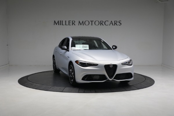 New 2024 Alfa Romeo Giulia Competizione for sale $58,160 at Bentley Greenwich in Greenwich CT 06830 19