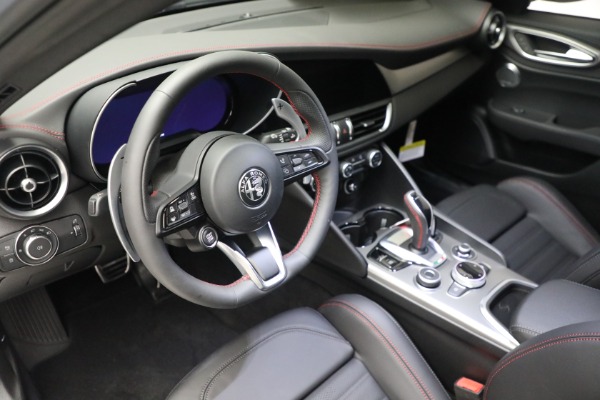 New 2024 Alfa Romeo Giulia Competizione for sale $58,160 at Bentley Greenwich in Greenwich CT 06830 21