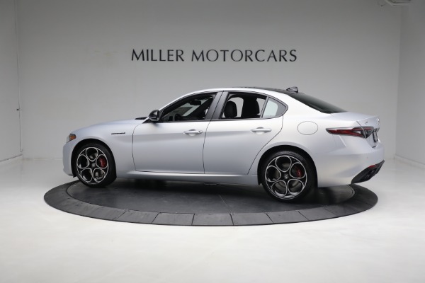 New 2024 Alfa Romeo Giulia Competizione for sale $58,160 at Bentley Greenwich in Greenwich CT 06830 6