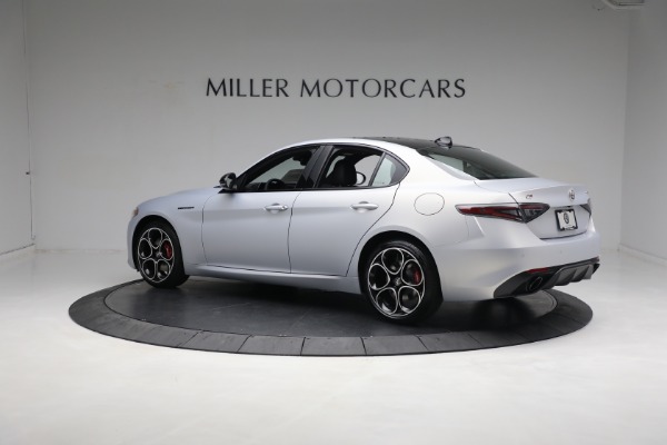 New 2024 Alfa Romeo Giulia Competizione for sale $58,160 at Bentley Greenwich in Greenwich CT 06830 7
