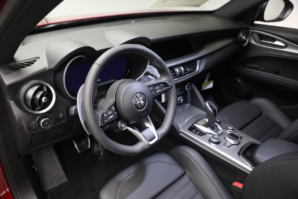 New 2024 Alfa Romeo Stelvio Veloce for sale $54,220 at Bentley Greenwich in Greenwich CT 06830 23