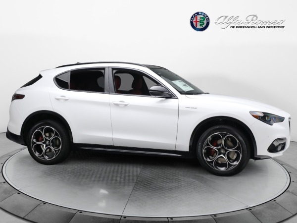 New 2024 Alfa Romeo Stelvio Veloce for sale $57,395 at Bentley Greenwich in Greenwich CT 06830 17