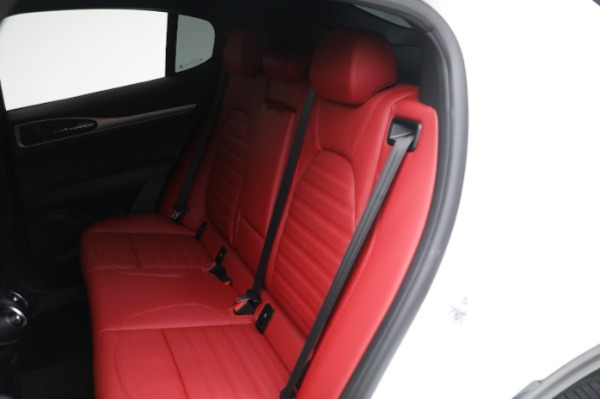 New 2024 Alfa Romeo Stelvio Veloce for sale $56,695 at Bentley Greenwich in Greenwich CT 06830 28