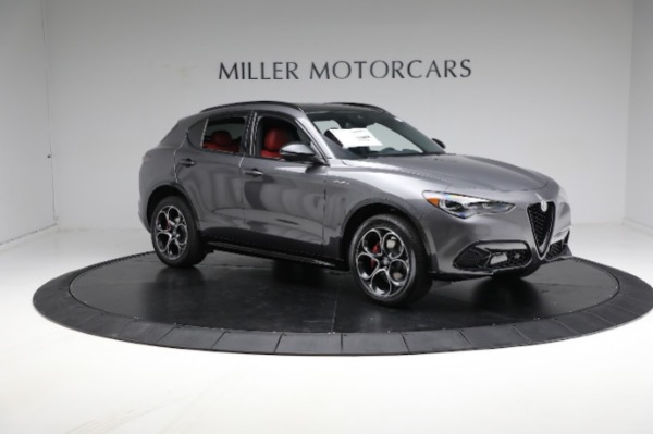 New 2024 Alfa Romeo Stelvio Veloce for sale $58,055 at Bentley Greenwich in Greenwich CT 06830 24