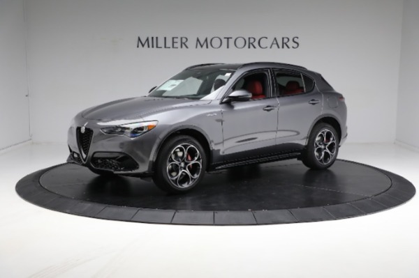 New 2024 Alfa Romeo Stelvio Veloce for sale $58,055 at Bentley Greenwich in Greenwich CT 06830 4