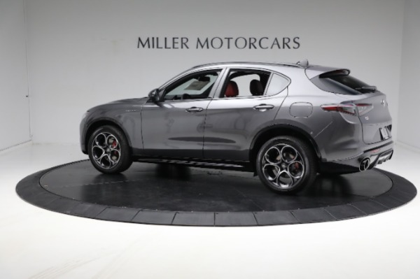 New 2024 Alfa Romeo Stelvio Veloce for sale $58,055 at Bentley Greenwich in Greenwich CT 06830 9