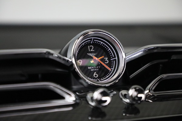 New 2023 Bentley Bentayga S V8 for sale $297,795 at Bentley Greenwich in Greenwich CT 06830 25
